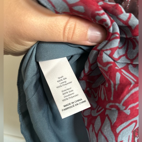 Cinq a Sept silk floral long sleeve top color burgundy and‎ black size S - Picture 5 of 7